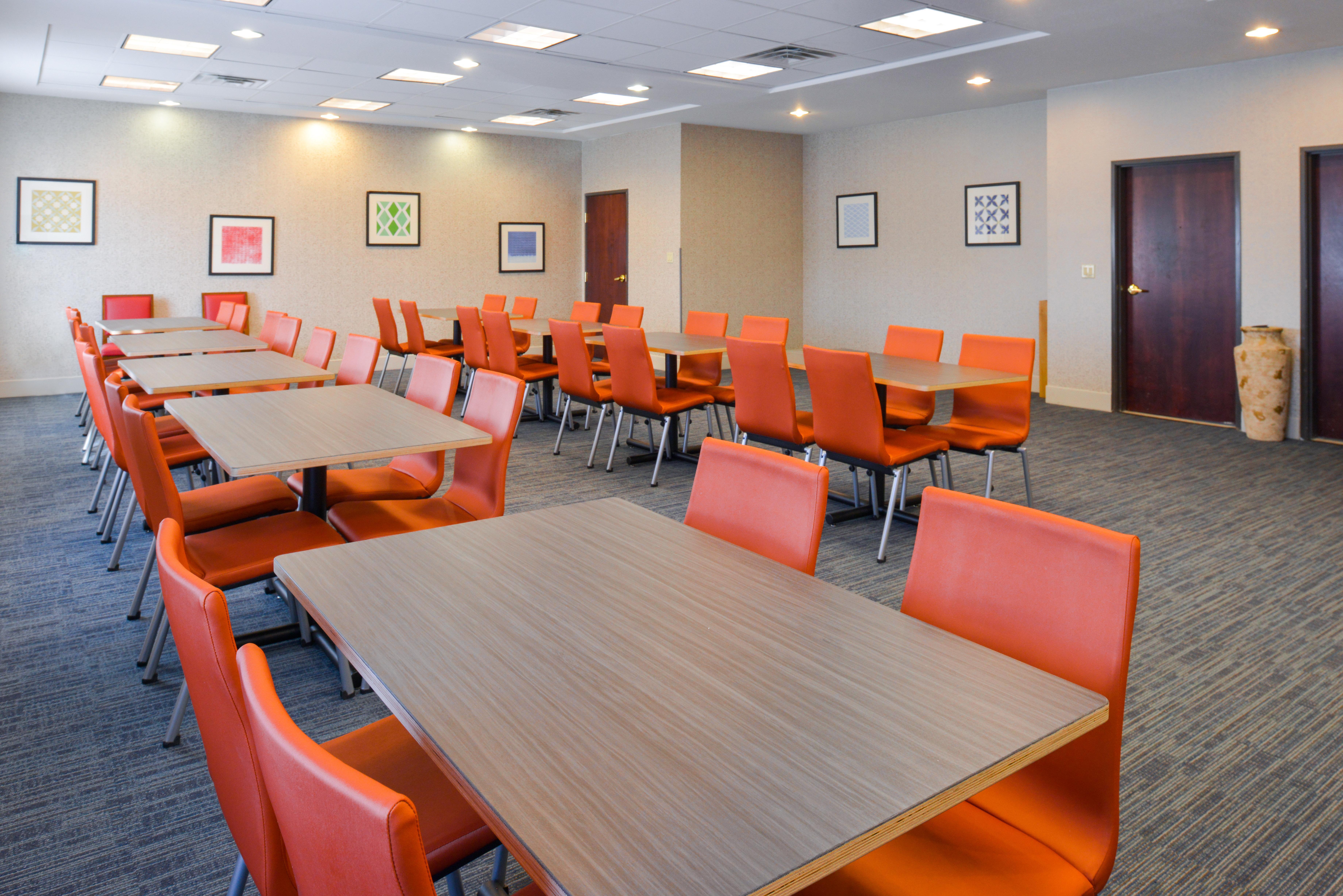 Holiday Inn Express Hotel & Suites Abilene Mall South By Ihg Exterior photo